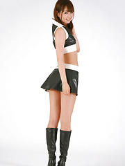 Shizuka Nakagawa Asian in boots shows nasty butt in short skirt