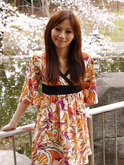 Cute Shiho Goto exposes her undies in public